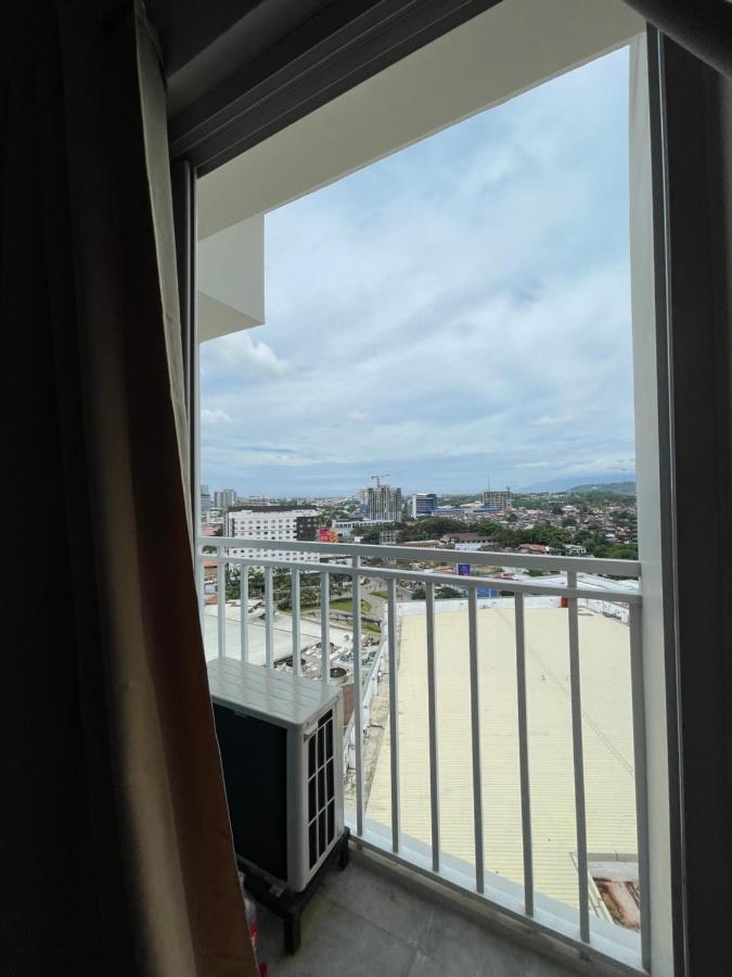 Inspiria 1803 Unit With Balcony Beside Abreeza Mall