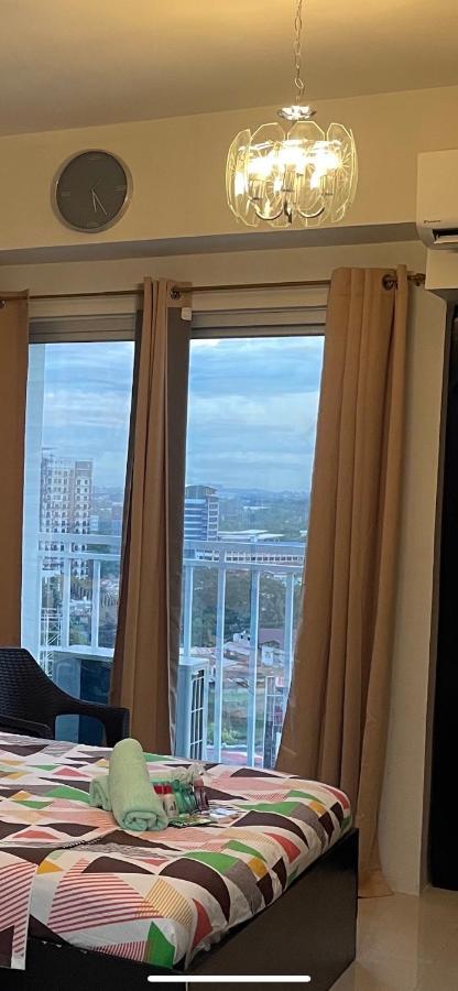 Inspiria 1803 Unit With Balcony Beside Abreeza Mall *