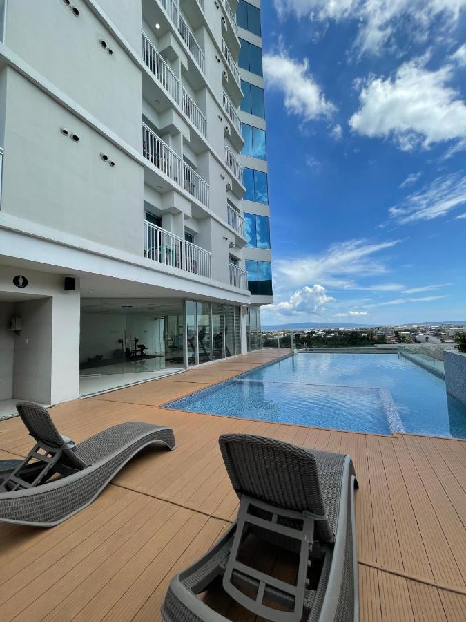 Apartment Inspiria 1803 Unit With Balcony Beside Abreeza Mall Davao